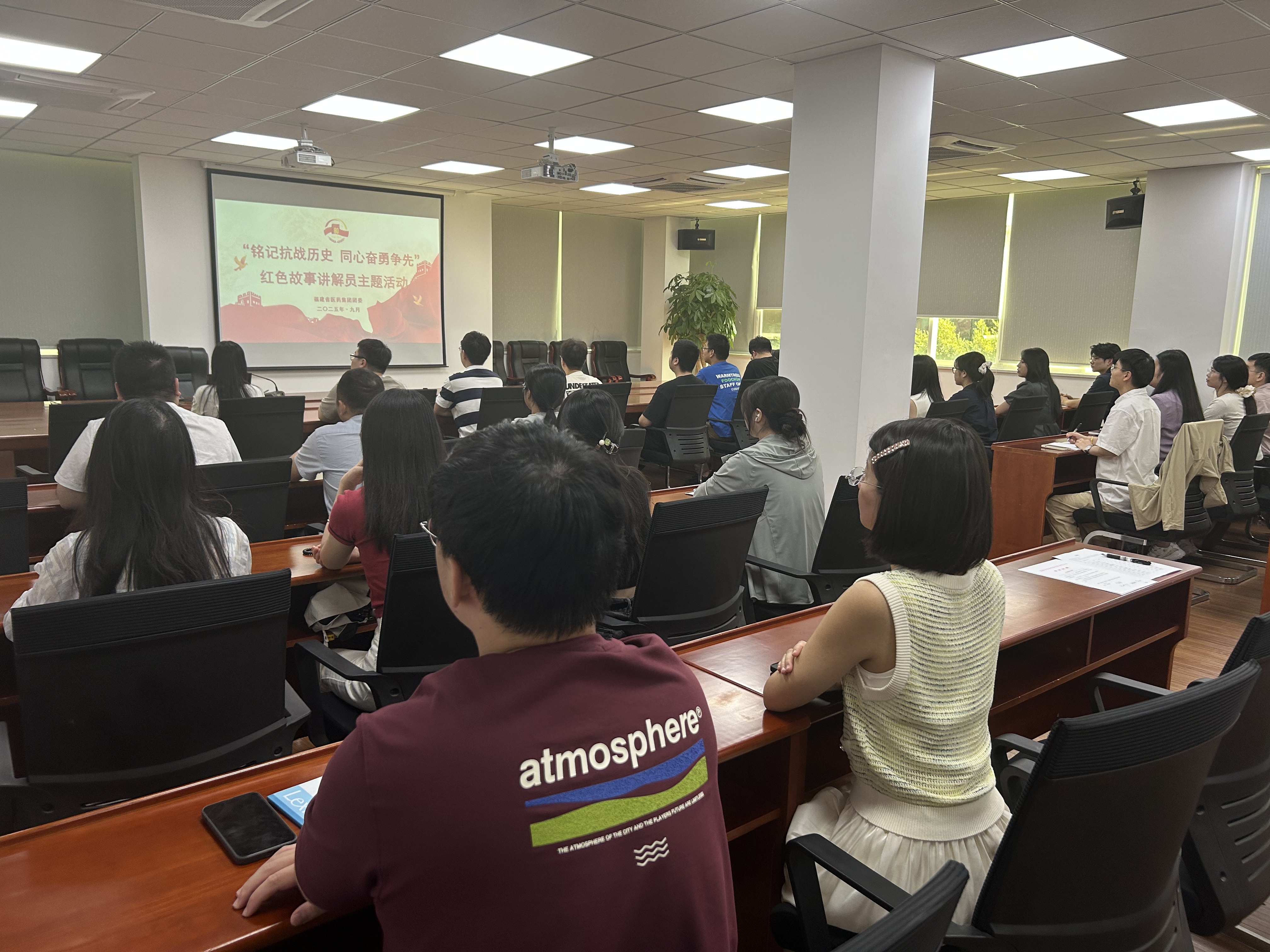 1758100394549008874.jpg ec2c698658cf5ec7c649469a5260ff90.jpg